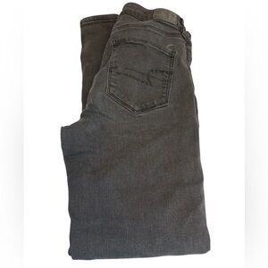 American Eagle jegging jeans next level stretch high rise distressed size 4